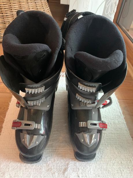 Pradaj lyže+lyžiarky+palice (pre veľ. nohy 43), fischer,170-180 cm