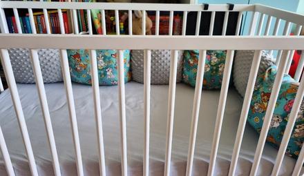 Biela drevená postielka + matrac, šírka (cm): 75,dĺžka (cm): 120