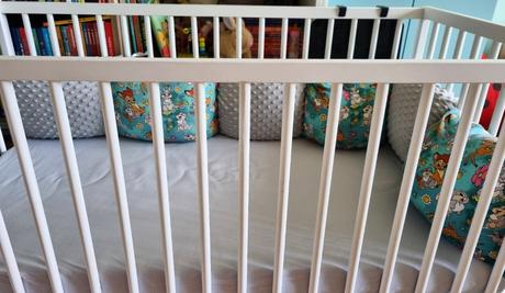 Biela drevená postielka + matrac, šírka (cm): 75,dĺžka (cm): 120