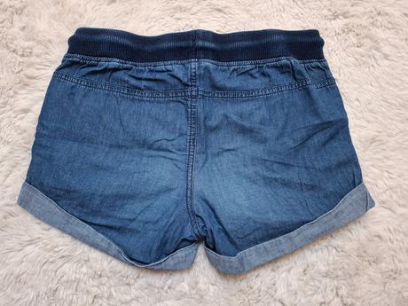 Šortky, lewro,140