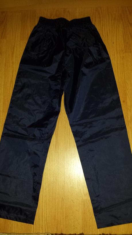 Nnepremokava sustakova suprava, 122