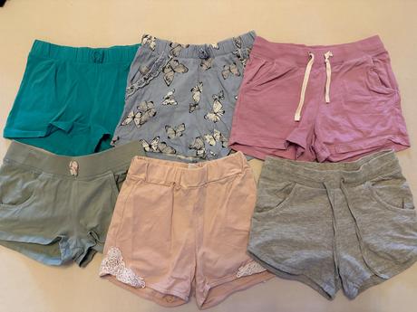 Balík šortiek, 122–134