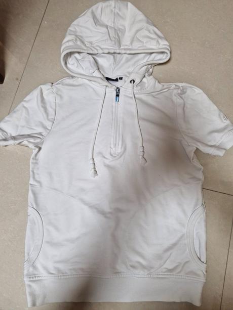 Mikina s krátkym rukávom, s