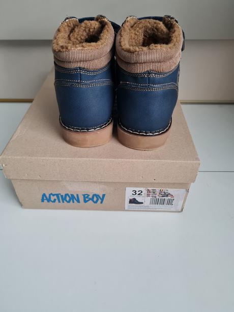 Topanky action boy, 32