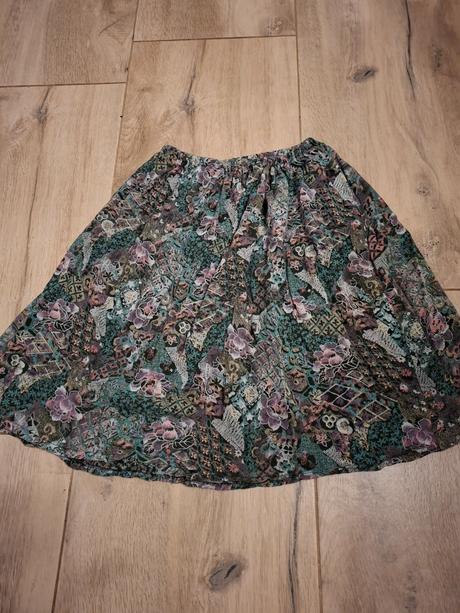 Sukna guma v pase, s