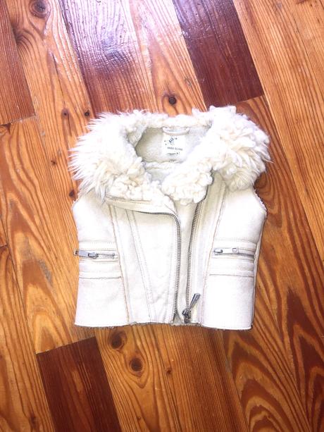 Vesta, river island,80