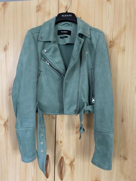 Semišova krátka bundička, pull&bear,s