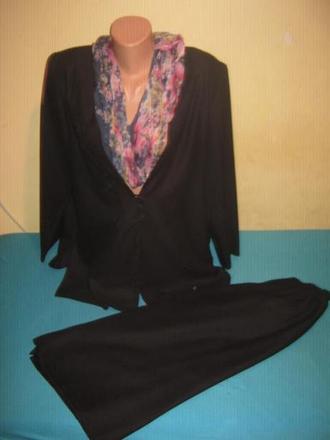 Dvojdielny kostým, xl