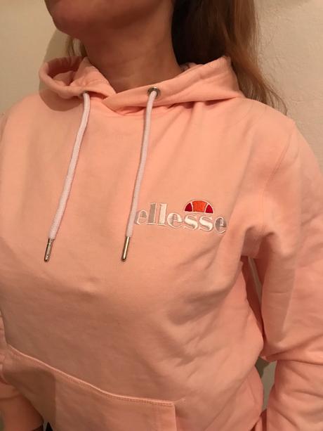 Značková mikina ellesse, 38