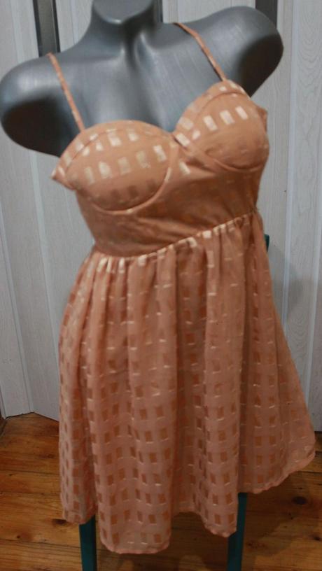 Krasne saty forever 21, s