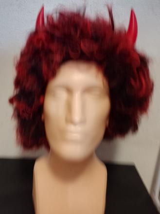 Červeno čierna parochňa čert s rohami, 