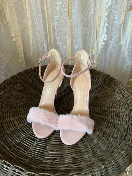 Office shoes sandále na podpetku s kožušinu, 36