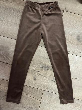 Velúrové legínky, 122