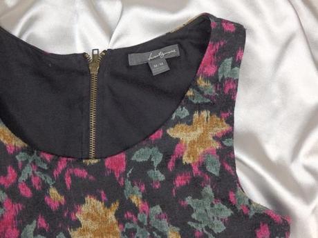 Twent one kvalitné šaty, 40