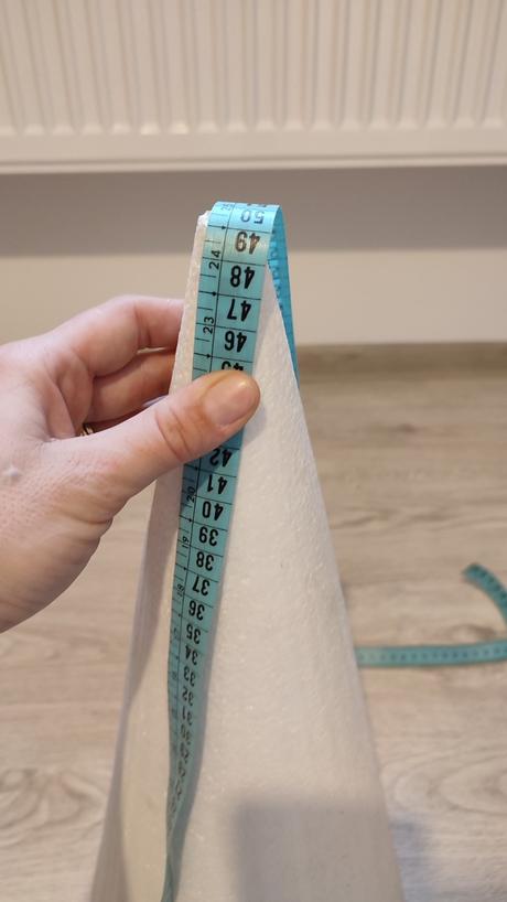 Polystyrenovy kuzel,