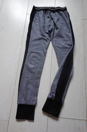 Tenšie tepláky c&a 122/128, c&a,122