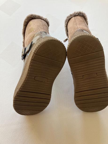 Čizmičky, baťa,32