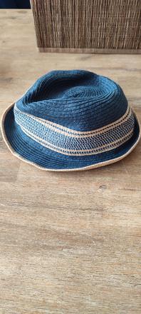 Zara klobuk, zara,122