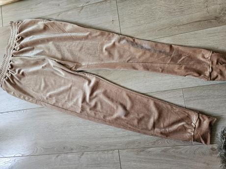 Krémové semišová teplák, xs