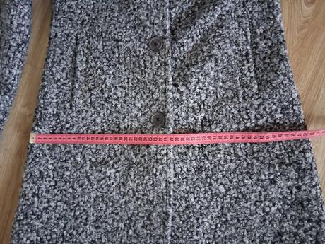 Melírovaný kabát, 36