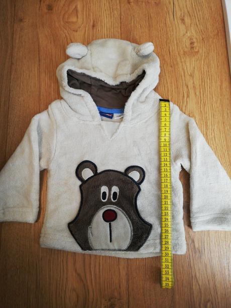 Svetrík s uškami, lupilu,74