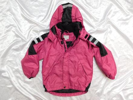 Kvalitna zimna bunda s odonimatelnou kapucnou, 122