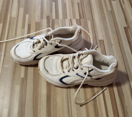 Botasky 37 na širšiu nohu, reebok,37