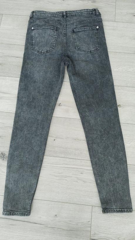 Šedé rifle reserved, reserved,36