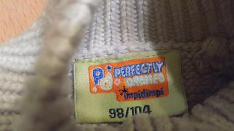 Trištvrťáky a svetrík, reserved,98