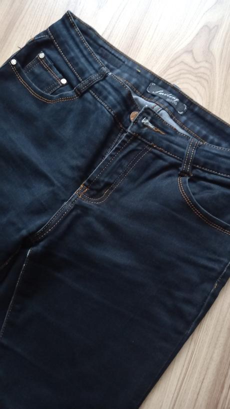Slim džínsy, 38