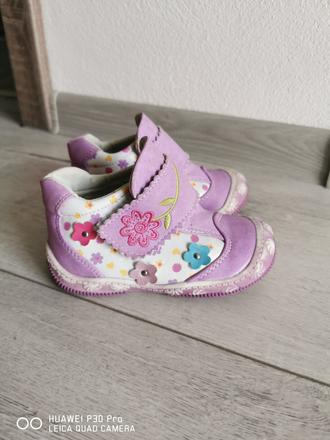 Jarné topánočky, 22