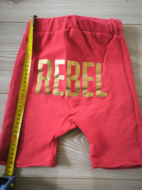 Rebel kratasy, rebel kids,104