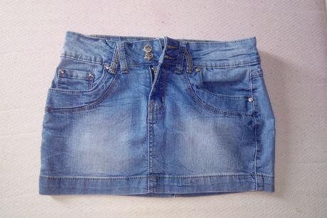 Rifľová minisukňa, 26