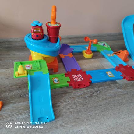 Toot toot airport set aj s vrtulnikom,