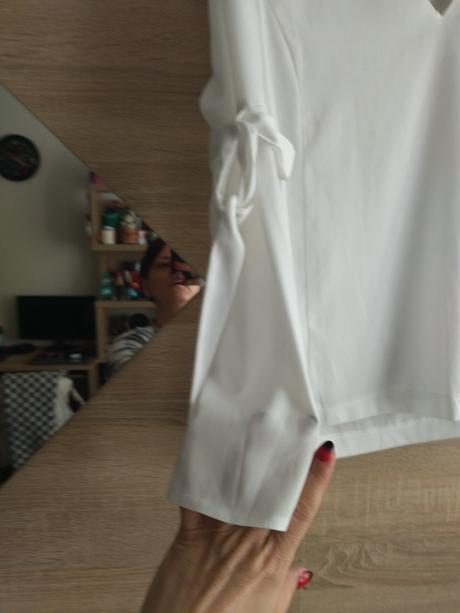 Len opraná-nenosená blúzka, 34