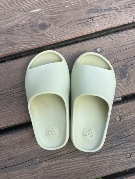 Šľapky alla adidas yeezy, 30