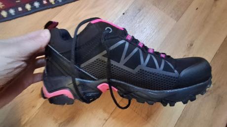 Dámske športové tenisky, 37