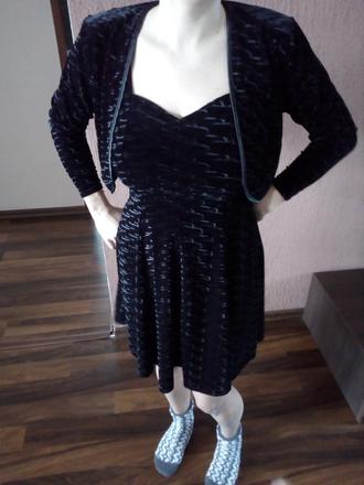 Spoločenské šaty, m