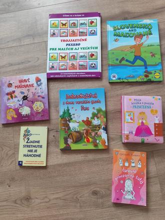 Knihy, puzzle, pexeso, balík,