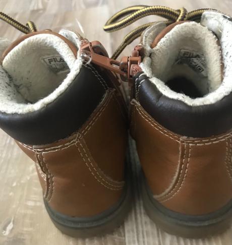 Oteplené topánočky, fila,22