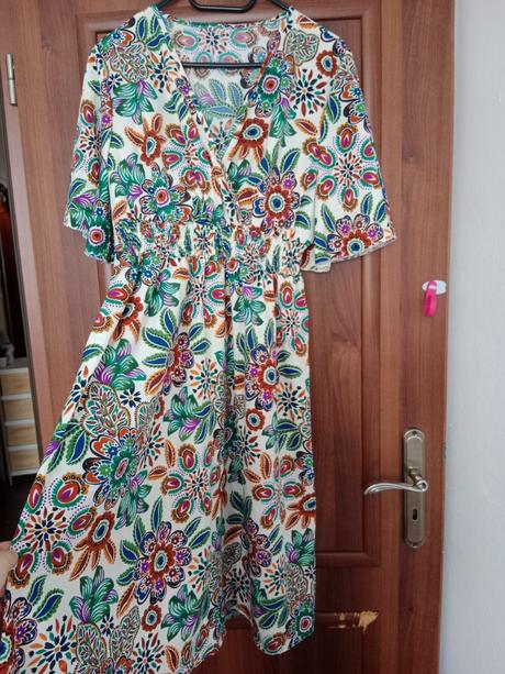 Vzorované ľahké letné šaty, l