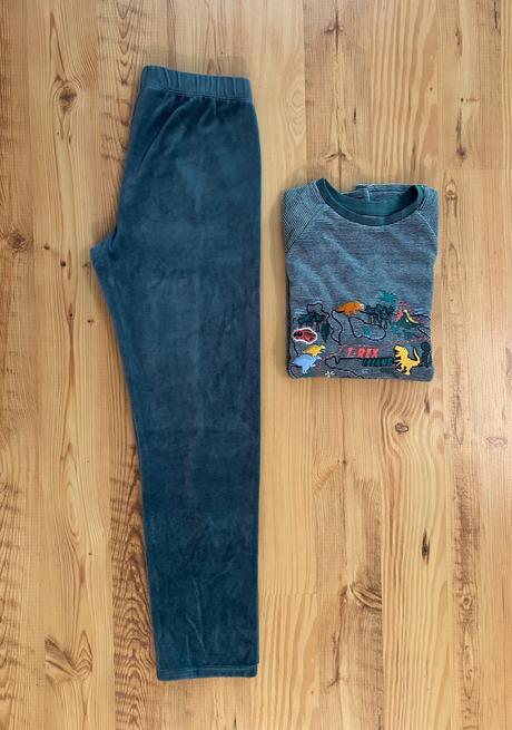 Pyžamo, sergent major,146