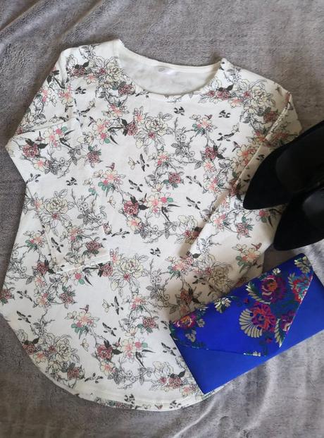 Biely kvetovaný pulóver, sveter, m