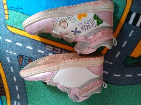 Tenisky na donosenie, 32