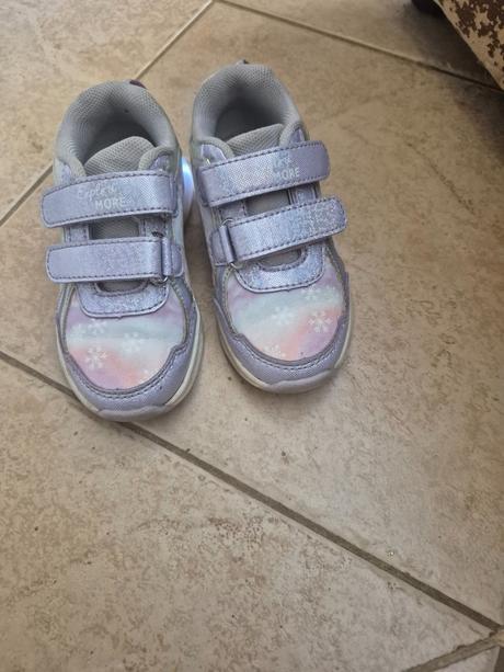 Tenisky svietiace, deichmann,25