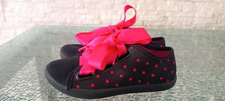 Krásne platenky tenisky cvicky ccc, 30