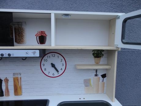 Detská kuchynka - drevená,