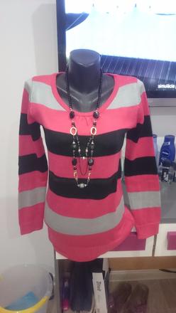 Značkovy svetrík, m