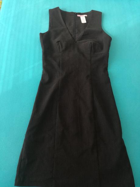 Mini cierne saty, xs
