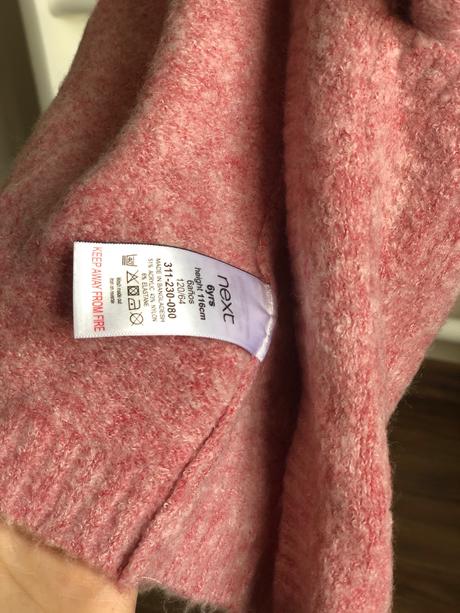 Sveter next, next,116